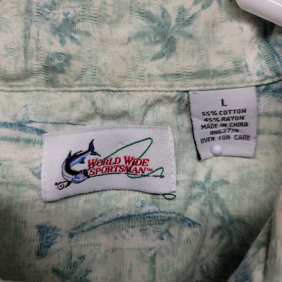 World Wide Sportsman shirt Men's Large Button Shirt Fish Print Short Sleeve - Picture 4 of 8